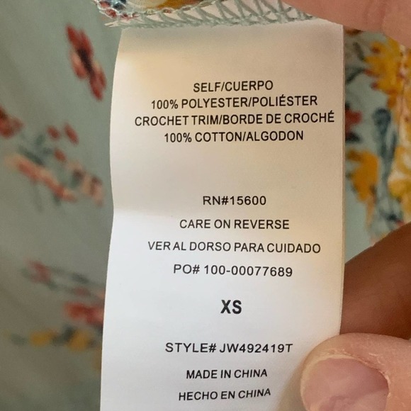 🆕 Altar’d State Floral and Crocheted Lace Kimono - Picture 5 of 7